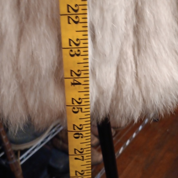 Saga Fox Vintage Elegant Fur Coat Size Small - Picture 8 of 17